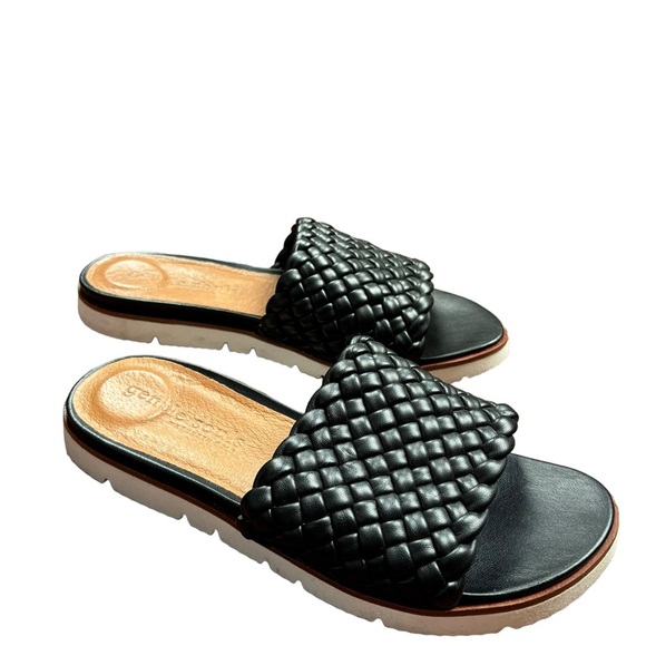 Gentle Souls LAVERN LITE BRAIDED SLIDE SANDAL By Kenneth Cole Size 9 Black - Picture 8 of 16